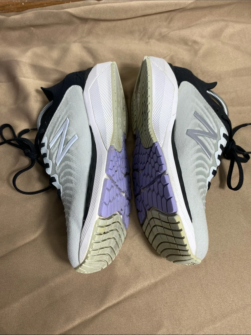 New Balance Womens Fresh Foam 860 V11 W860E11 Gray Running Shoes Size 8.5 B